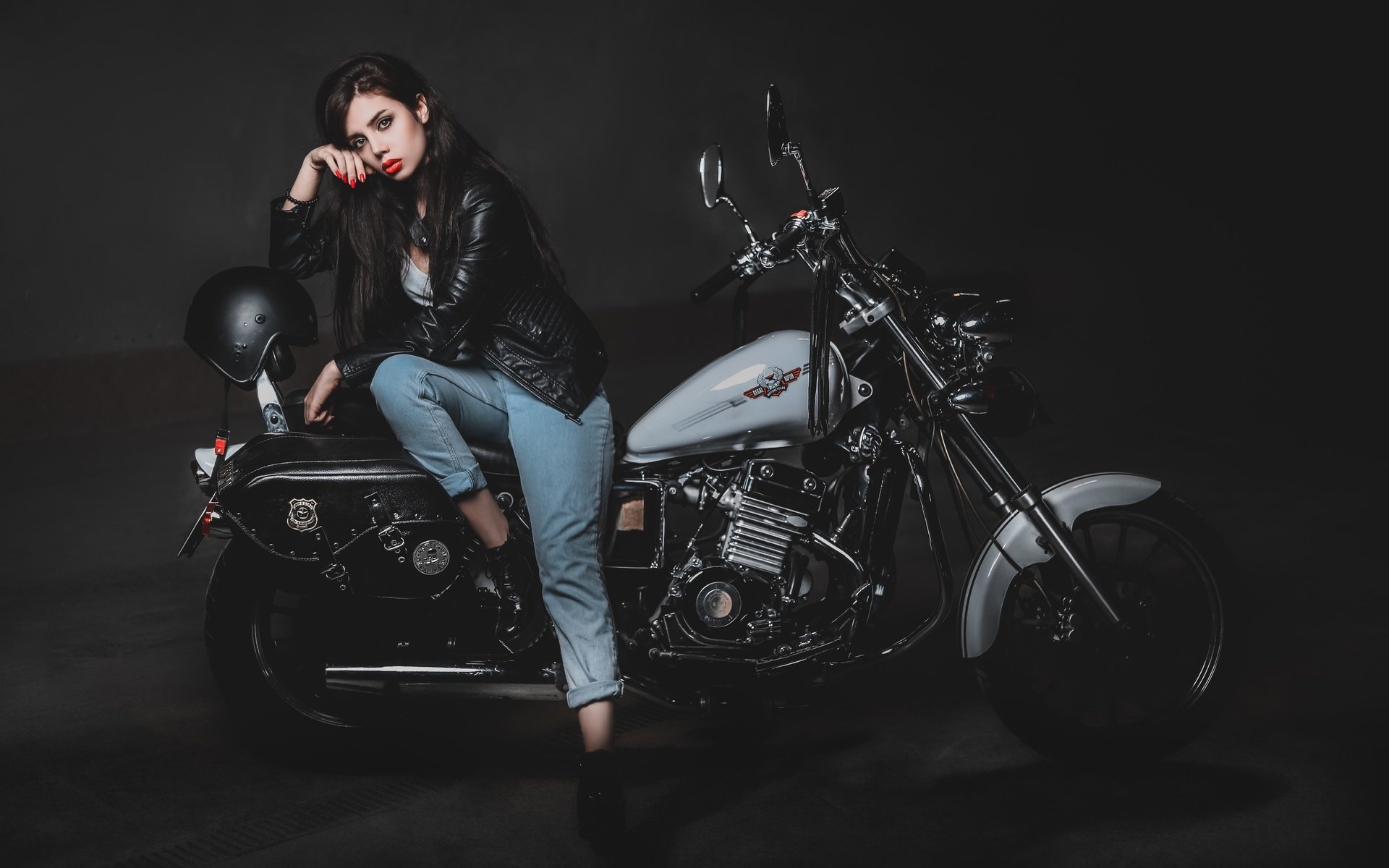 Biker girls: style and drive in Canberra